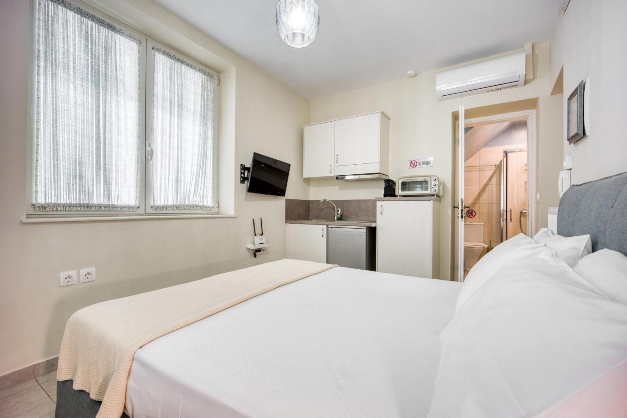 Bentzi...Boutique Apartment 1, Classic Double With Kitchenette, 2 Guests Афіни Екстер'єр фото